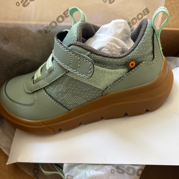 Bogs shoes size 11 - Picture 1 of 3